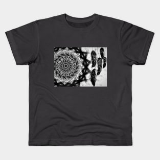 dream catcher mandala Kids T-Shirt